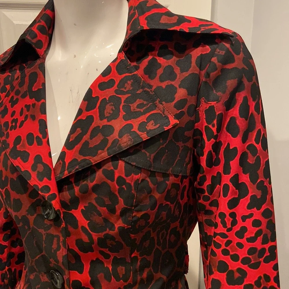 EUC Caché red leopard trench_6